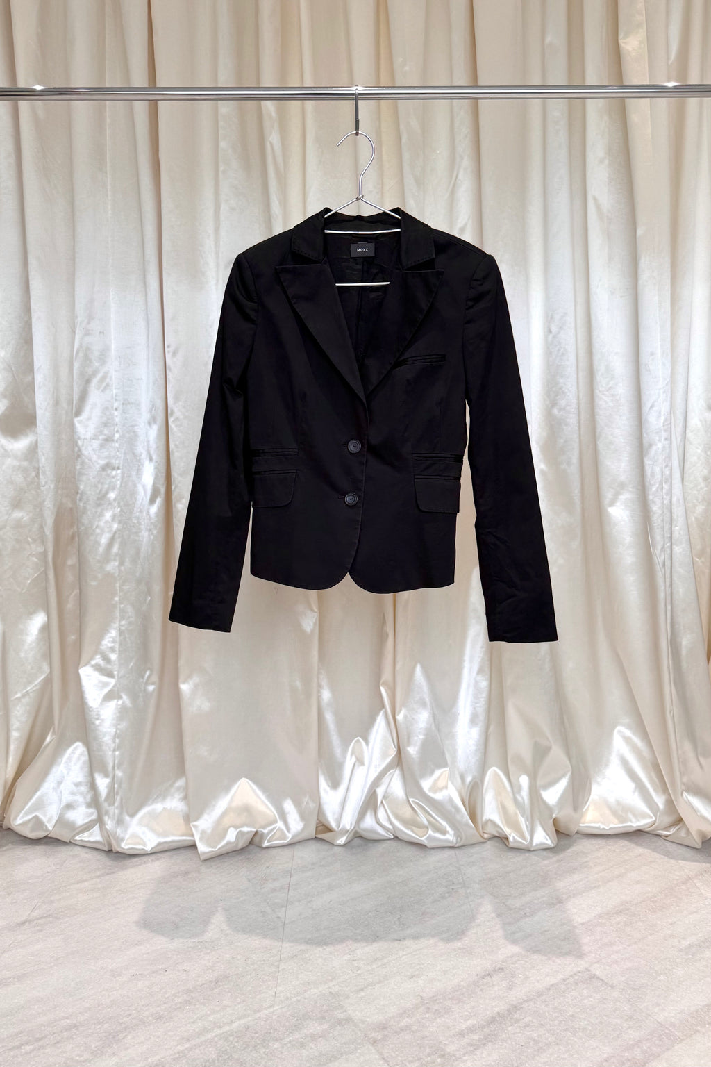 Black Tailored Blazer