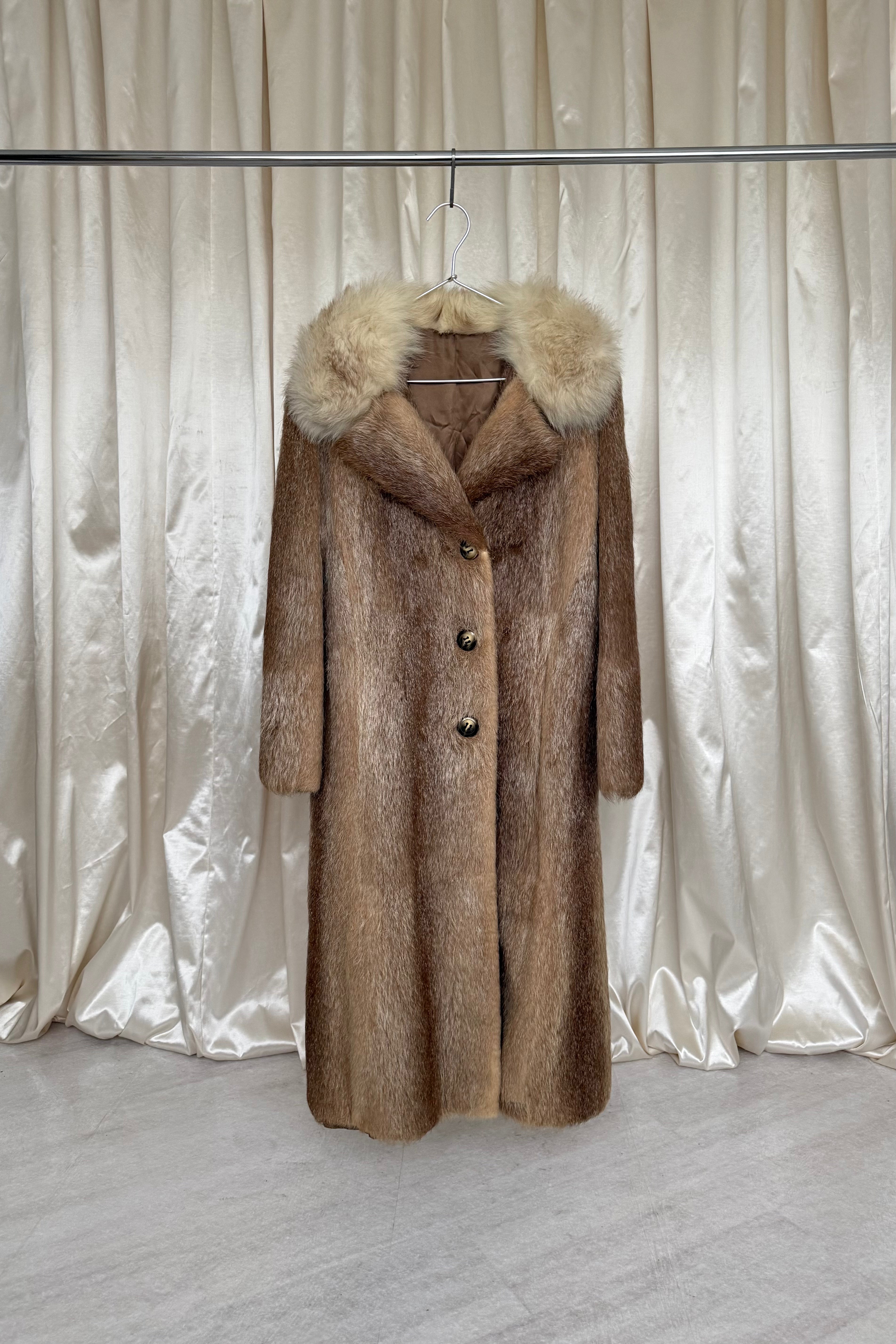 Cream Vintage Fur
