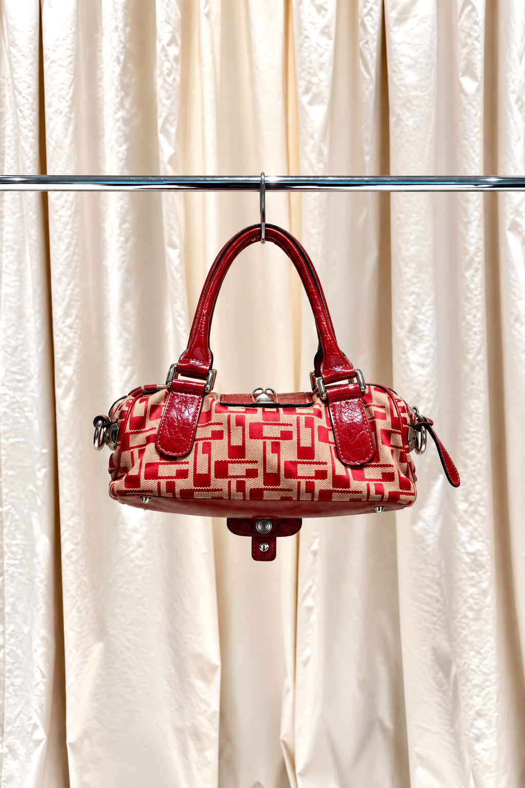 Red jacquard Bag